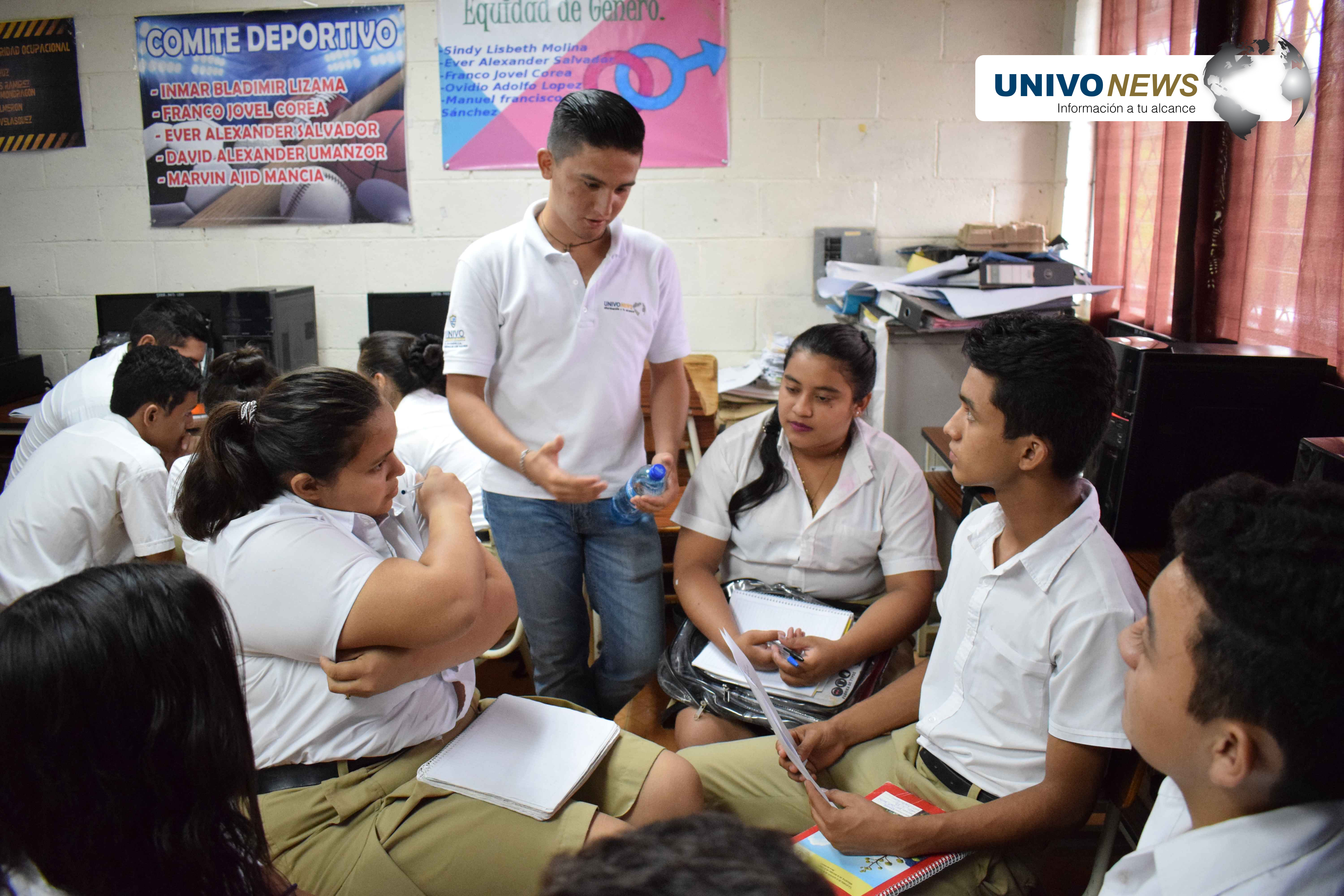 Photo of Equipo UNIVO News capacita a jóvenes
