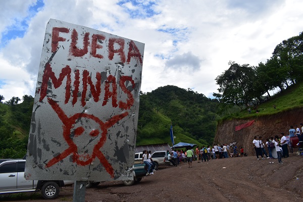 Photo of Comunidad defiende sus ríos de la minería metálica