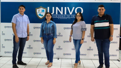 Photo of Estudiantes UNIVO becados a Colombia