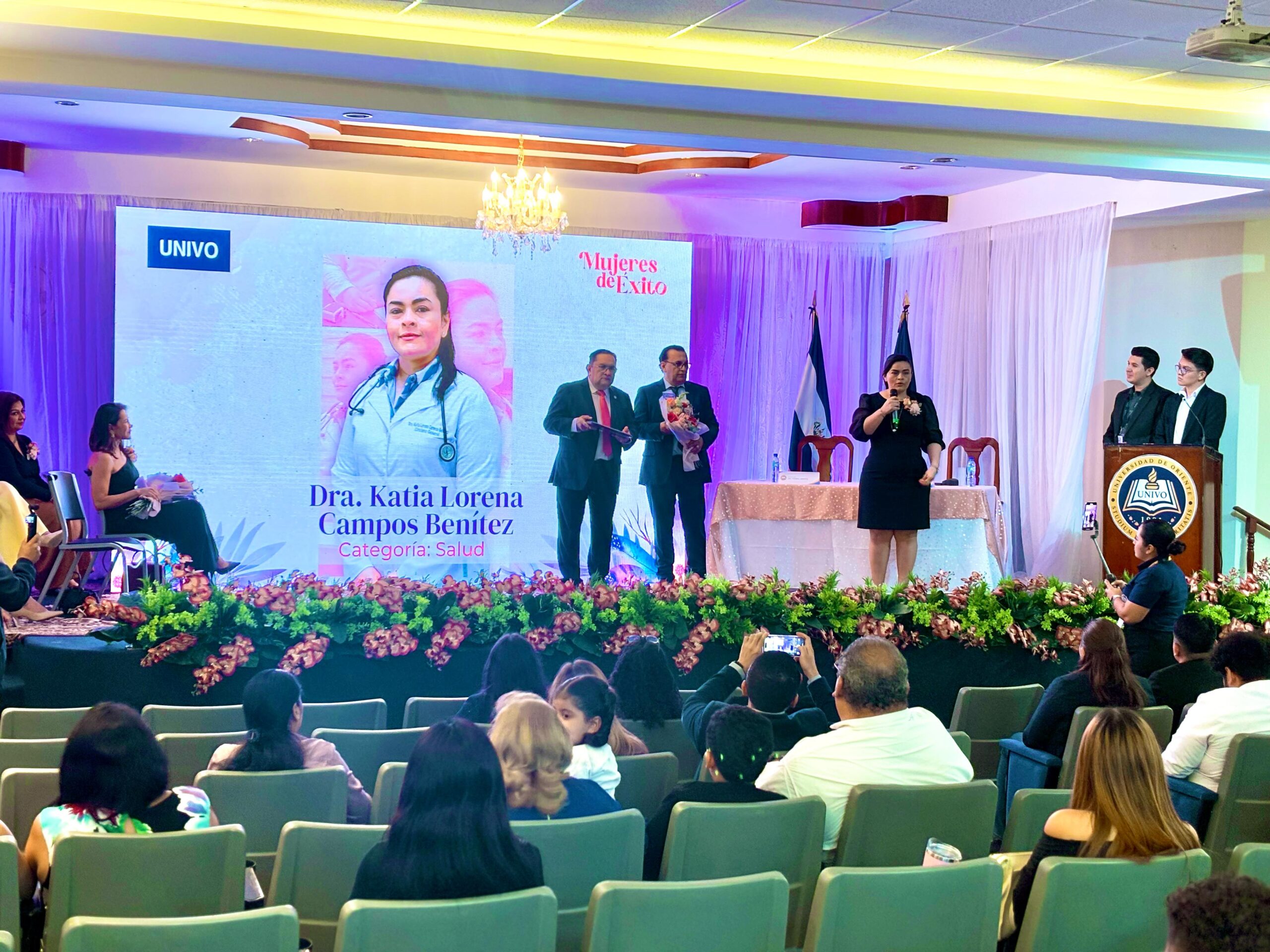 UNIVO reconoce el liderazgo femenino en la 6.ª edición de “Mujer de ...