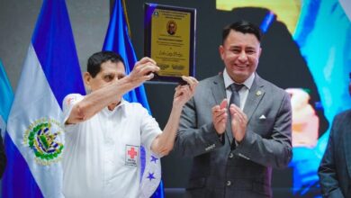 Photo of Reconocen labor humanitaria de Don Carlos Mendoza