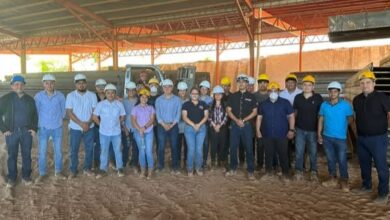 Photo of Estudiantes de Ingeniería Civil de la UNIVO fortalecen su formación con visita técnica a planta industrial