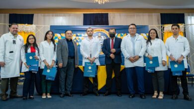 Photo of UNIVO reconoce a doctores destacados en el ENAR 2025