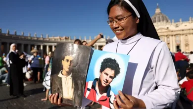 Photo of Carlo Acutis y Pier Giorgio Frassati son proclamados santos en Roma