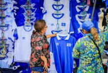Photo of Camisetas al viento: el patriotismo se viste de azul y blanco