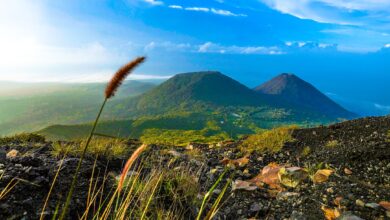 Photo of Autoridades anuncian horario especial de ascenso al volcán de Santa Ana este domingo