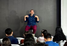 Photo of UNIVO impulsa el talento audiovisual con referente del cine salvadoreño