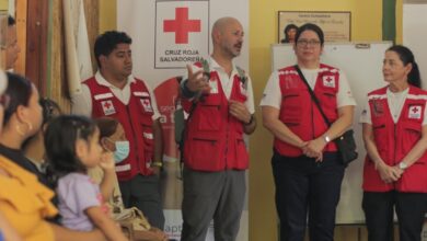 Photo of Cruz Roja Salvadoreña fortalece la resiliencia comunitaria con visita de campo en Usulután Norte