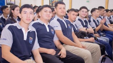 Photo of Futuros bachilleres conocen la oferta académica y los laboratorios de la UNIVO