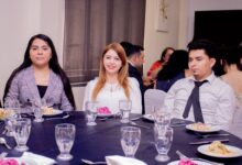 Photo of UNIVO fortalece la formación de estudiantes de Inglés con práctica de protocolo y etiqueta